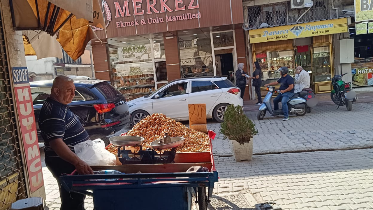 Sansürlü Osmaniye Çarşısındaki Hareketsizlik