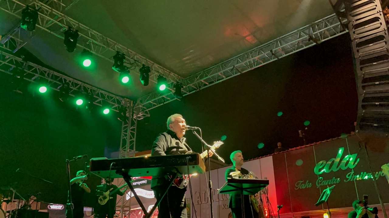 Ümit Besen Osmaniye Konseriyle Fıstıkfest’e Damga Vurdu (4)