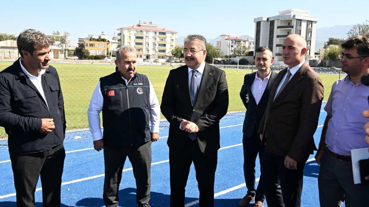 Vali Yılmaz'dan Osmaniye'ye Müjde 7 Ocak Stadyumu 10 Ay İçinde Yenileniyor (2)