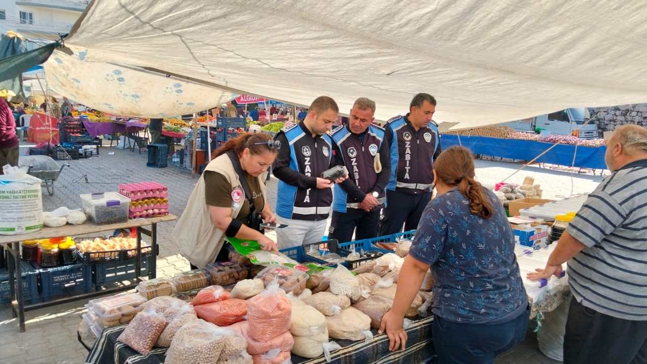 Adana Yumurtalık’ta Sürdürülen Gıda Denetimleri, Halk Sağlığını Koruma Amacıyla Aralıksız Devam Ediyor. (2)