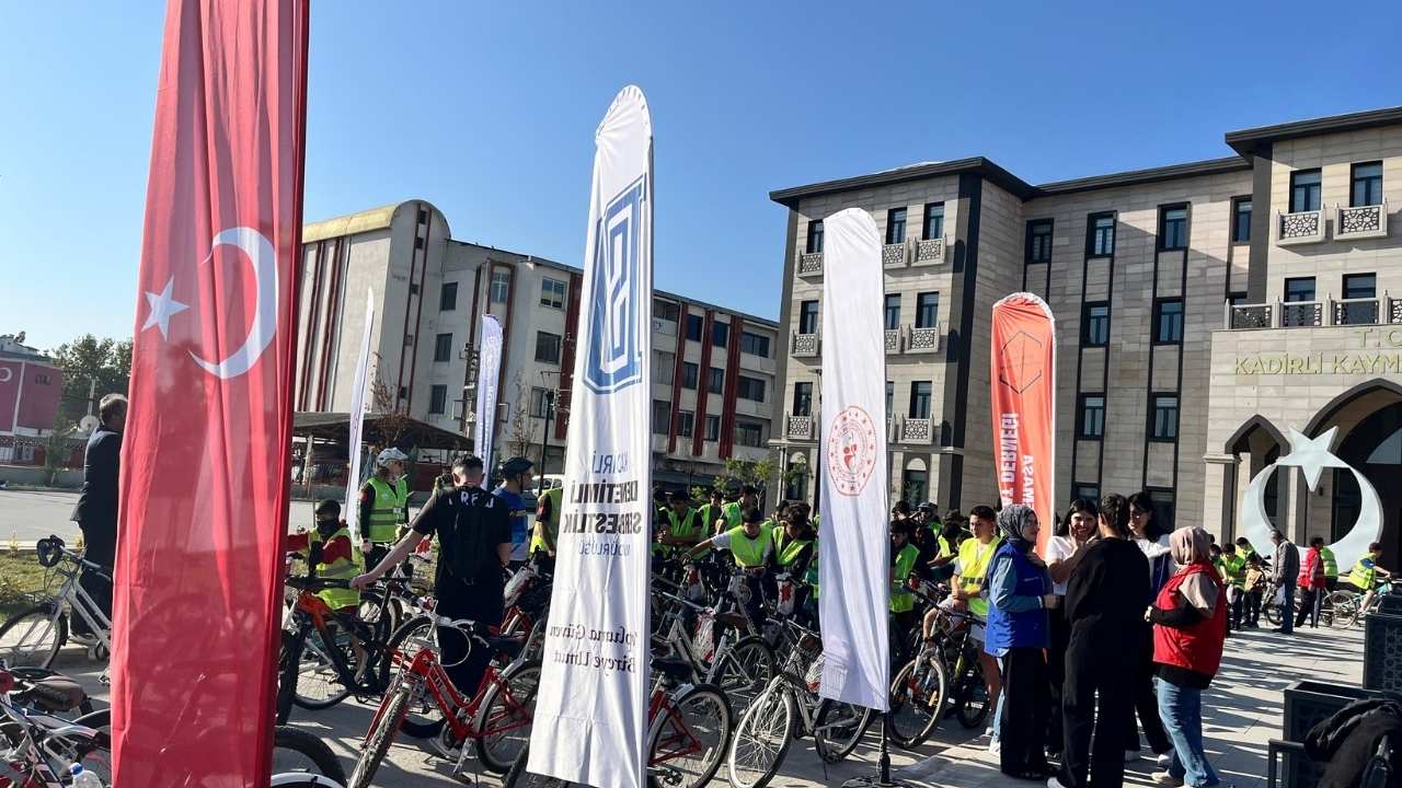 Kadirli, Bisiklet Turuyla Farkındalık Yarattı (1)