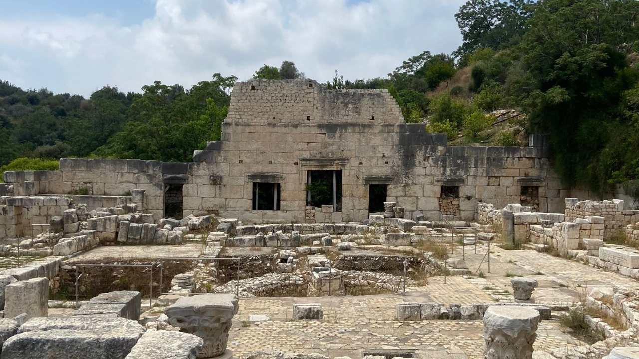 Mersinlilerin Bile Bilmediği Hazine Modern Yolun Ortadan Böldüğü Kent (1)