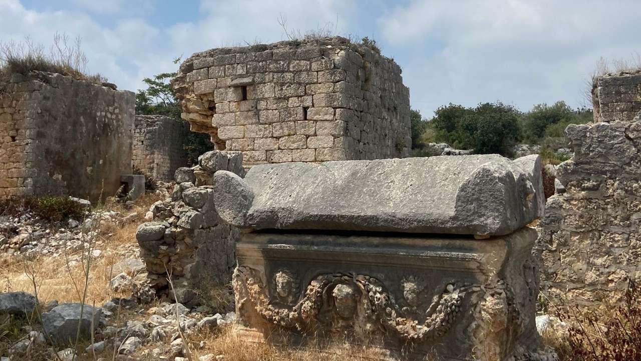 Mersinlilerin Bile Bilmediği Hazine Modern Yolun Ortadan Böldüğü Kent (5)