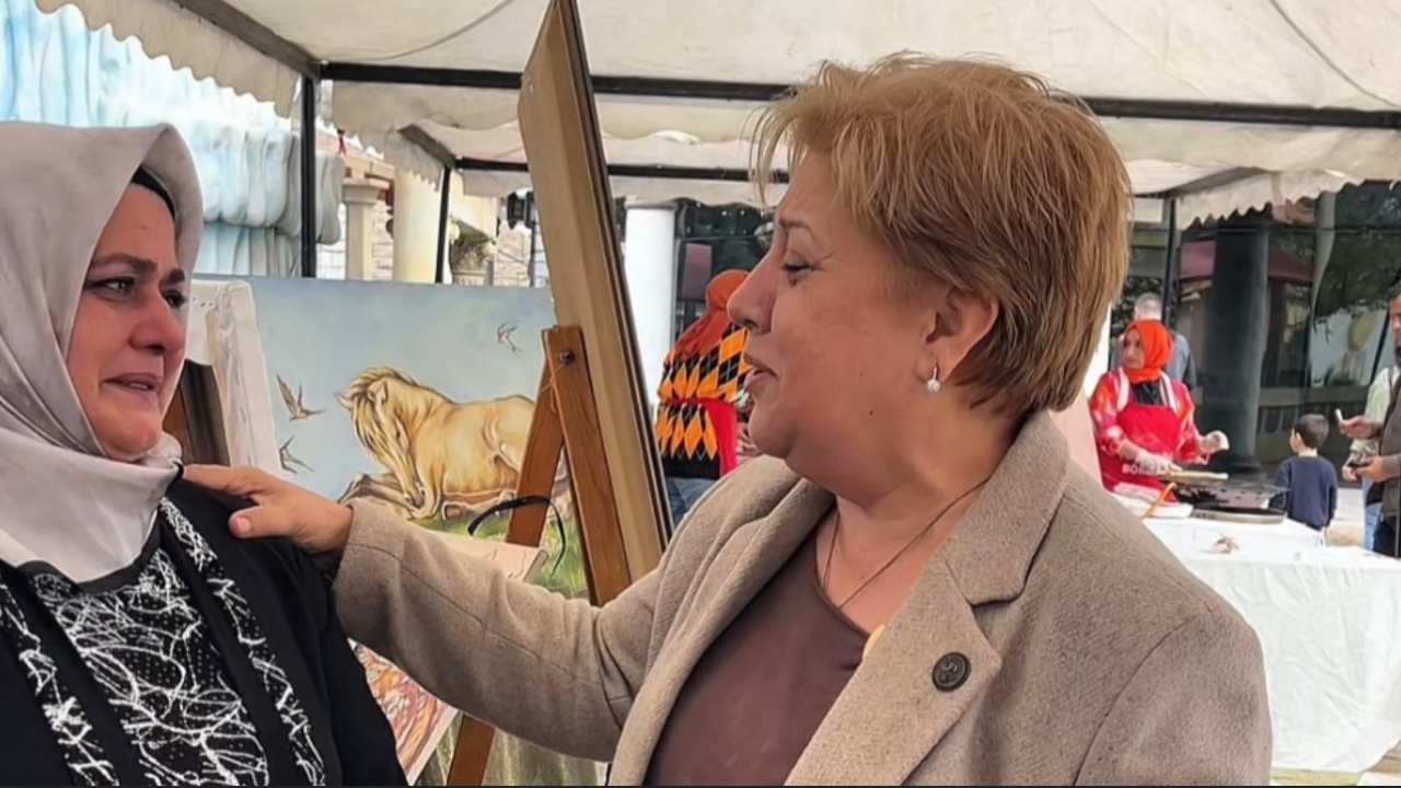 Mhp Osmaniye Kaçep Başkanı Şahin'den Türkmen Kadına Duygusal Jest (2)