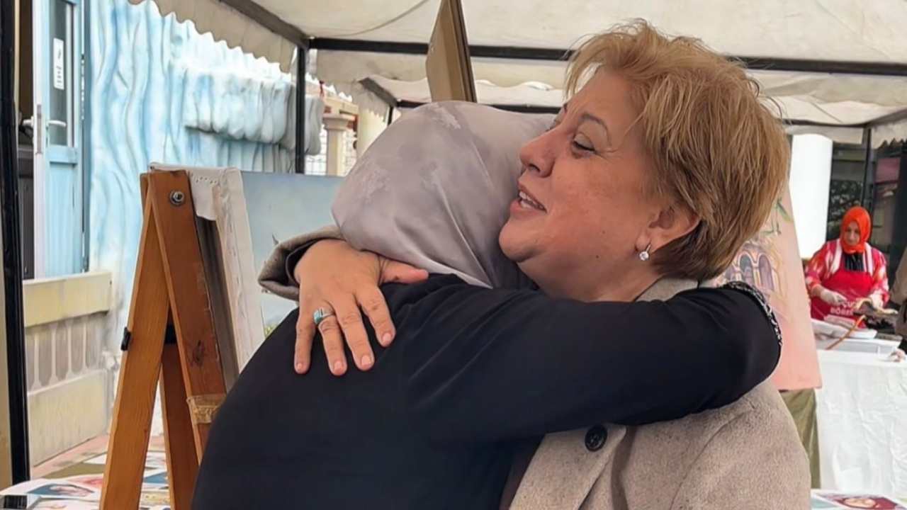 Mhp Osmaniye Kaçep Başkanı Şahin'den Türkmen Kadına Duygusal Jest (4)