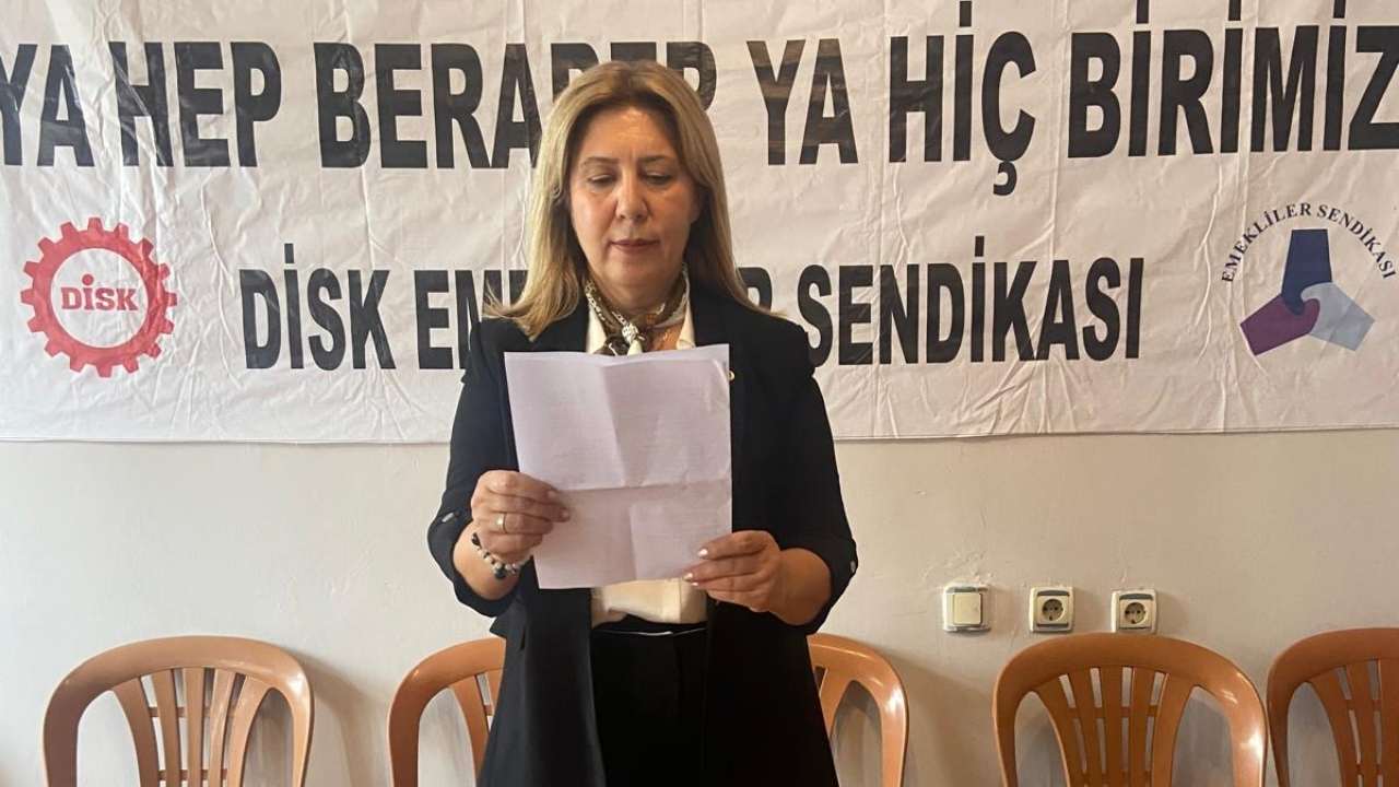 Osmaniye Emekliler Sendikası Kadınları Medeni Haklarımız Tartışmaya Açılamaz! (1)