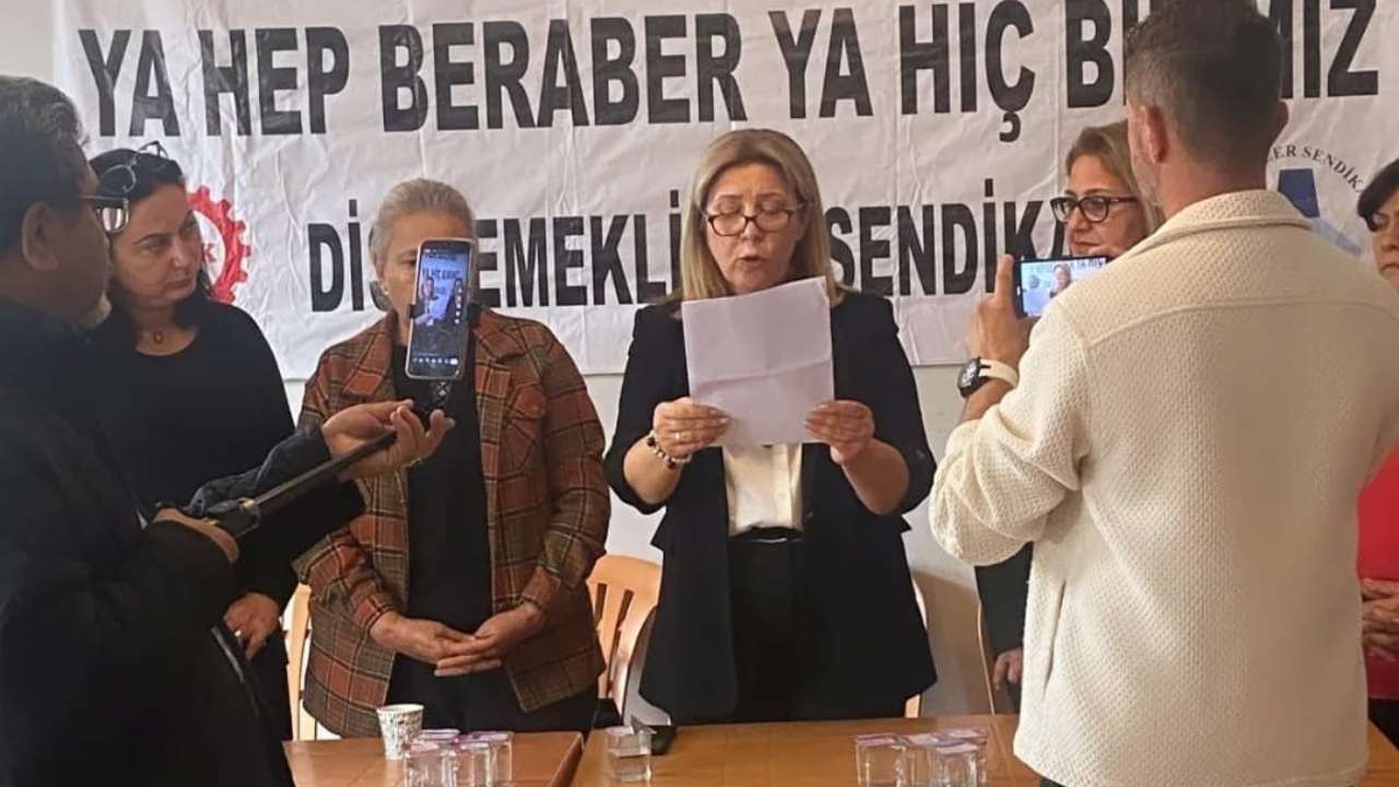 Osmaniye Emekliler Sendikası Kadınları Medeni Haklarımız Tartışmaya Açılamaz!