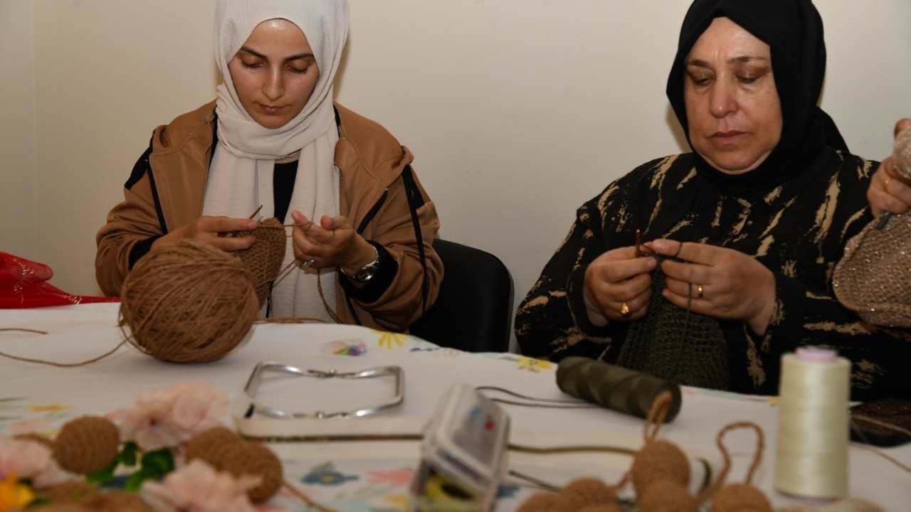 Osmaniye'de Aile Yaşam Merkezi’nde 2. Yıl Kursları Başladı (3)