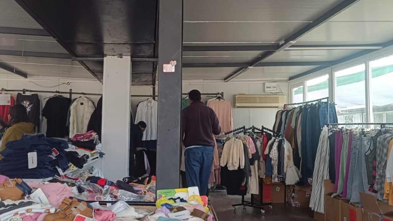 Osmaniye'de İyiliğin Adresi 'Mutluluk Mağazası' Cansuyu Derneği (4)