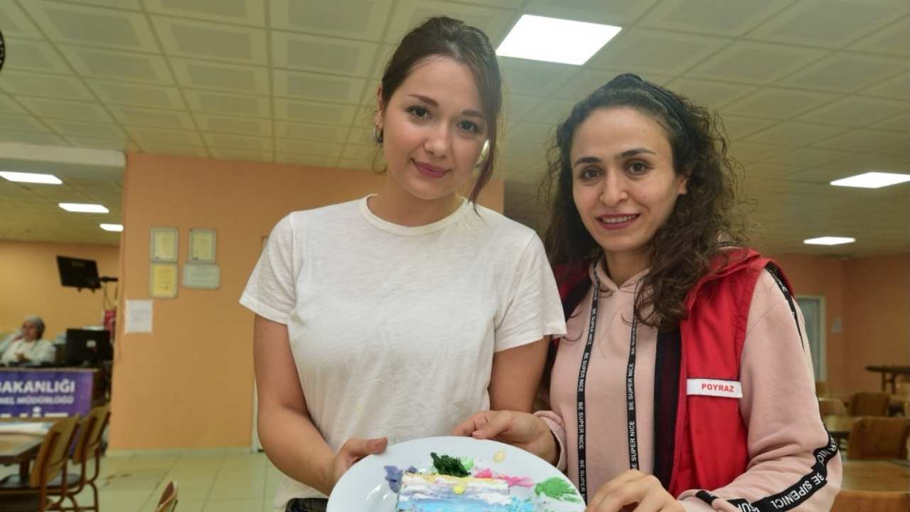 Osmaniye'nin En Tatlı Workshop'u Karacaoğlan Yurdunda Pasta Yapımı Keyfi (1)