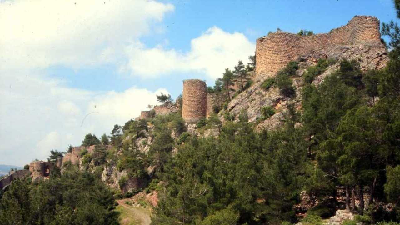 Osmaniye’nin Korkunç Kalesi 12 Burçlu Esrarı Ve Ulaşılmaz Güney Cephesi (1)