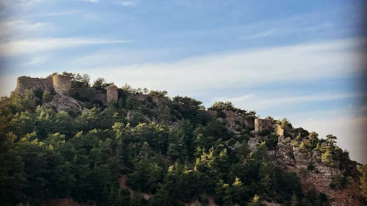 Osmaniye’nin Korkunç Kalesi 12 Burçlu Esrarı Ve Ulaşılmaz Güney Cephesi (4)