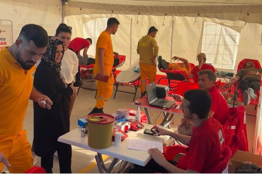 Osmaniye'nin Yeşil Muhafızları Kadirli Ormancılarından Kızılay'a Can Suyu 1