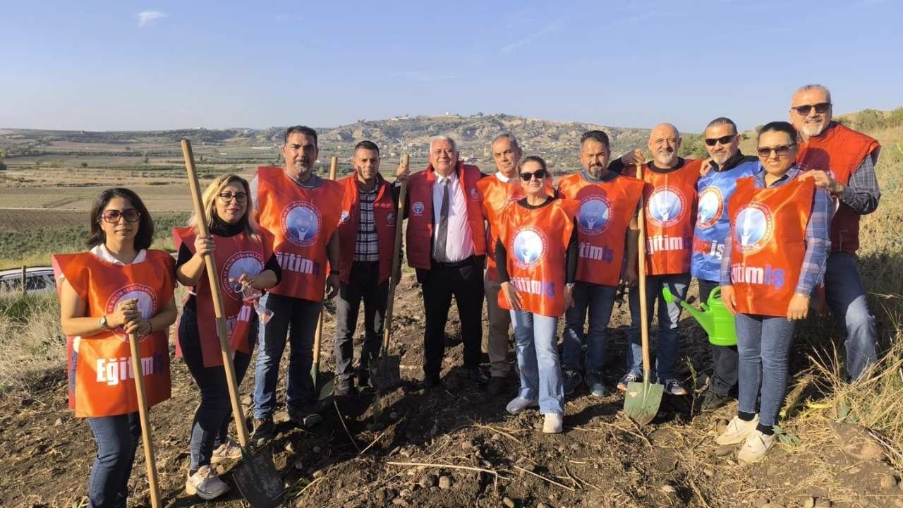 Şehit Öğretmenlerin Anısı Osmaniye'deki Atatürk Ormanı'nda Yaşatılacak (1)