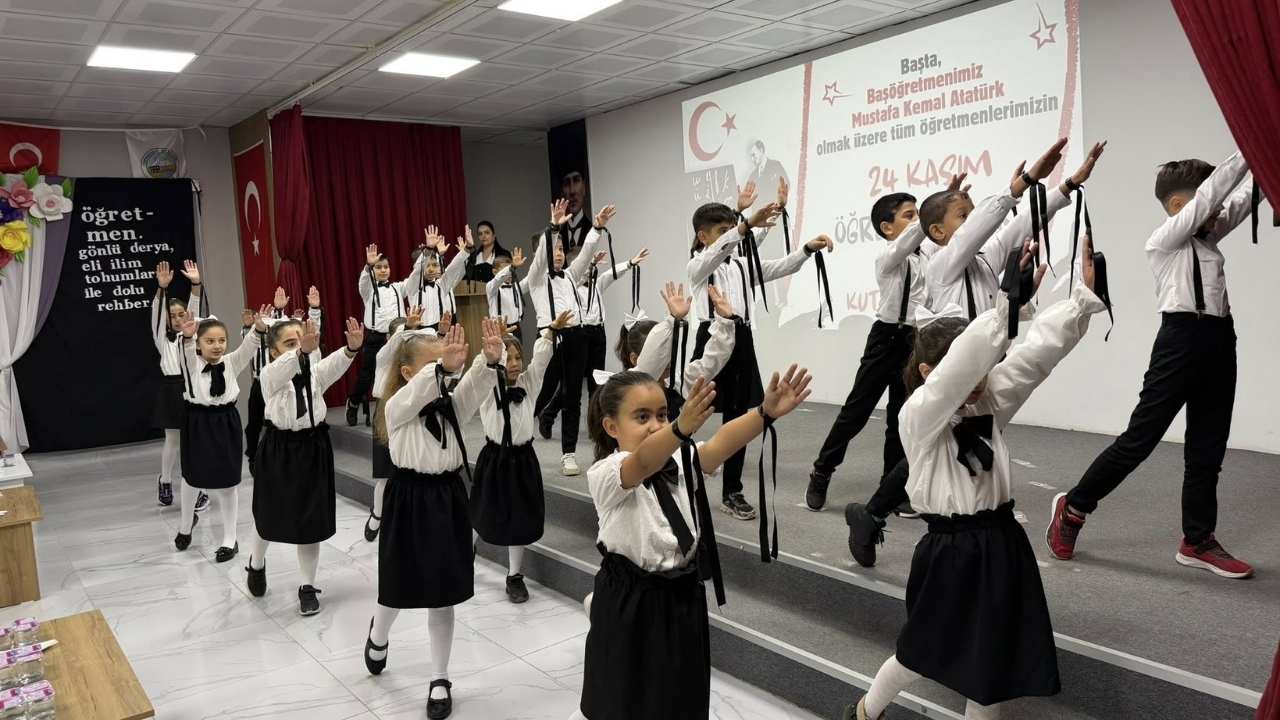 Toprakkale'de Öğretmenler Günü Coşkusu Başladı (3)