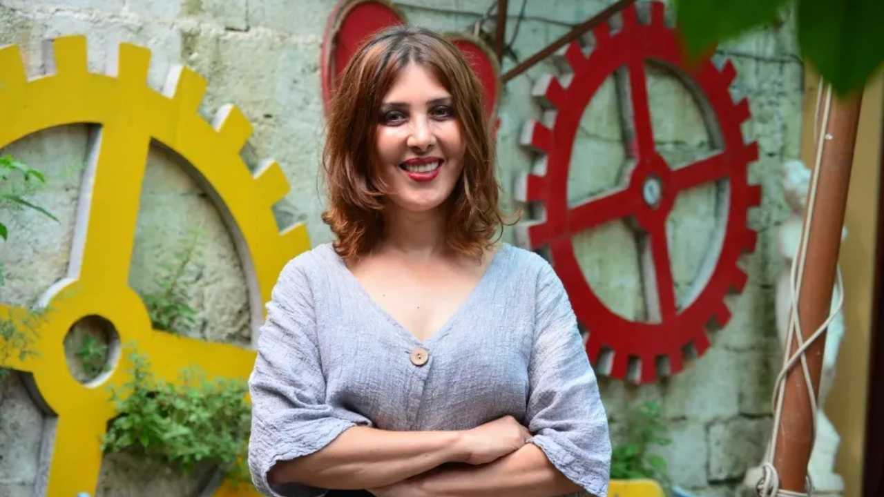 Yazar Ve Senarist Ayça Öztorun Toprağa Verildi (2)