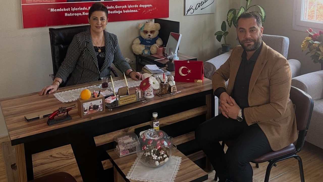 Anahtar Parti’den 7 Ocak Muhtarı Derya Yıldız’a Ziyaret (2)