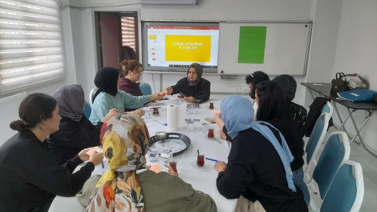 Anne Baba Tutumları Semineri Osmaniye'de