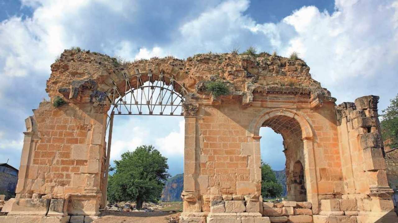 Bu Dizide Osmaniye Resmen Yok Sayıldı! Tarihi Gerçeği Sildi! (5)