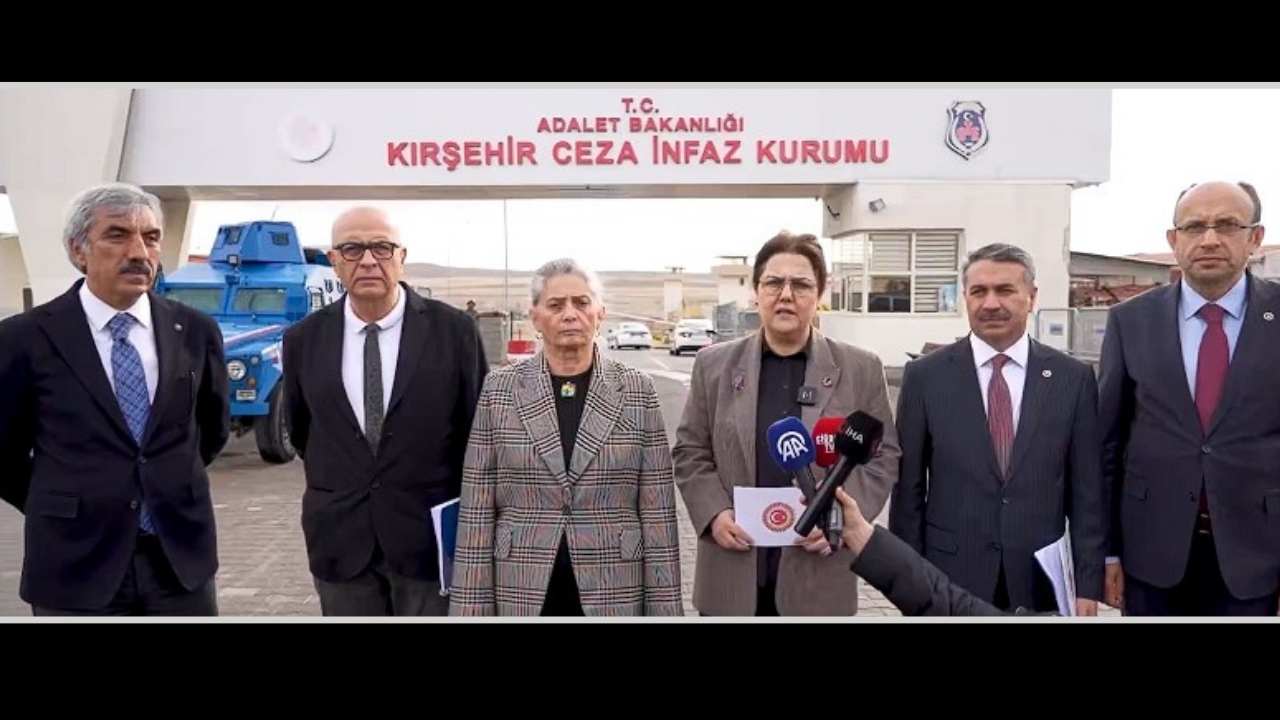 Derya Yanık'ın Merceğinde Cezaevleri Var İhlallere Geçit Yok! (2)