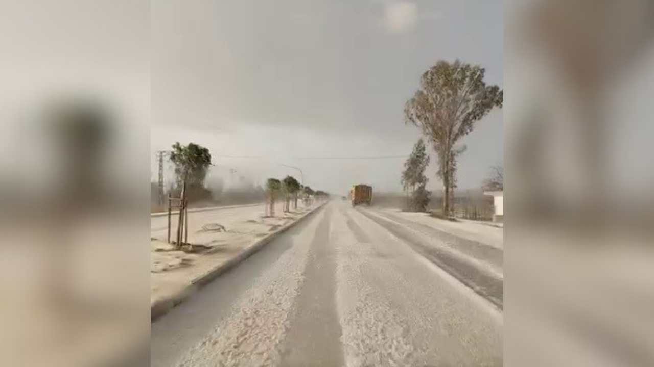 Dolu Yağışıyla Gelen Sürpriz Hatay Kışa Döndü (1)