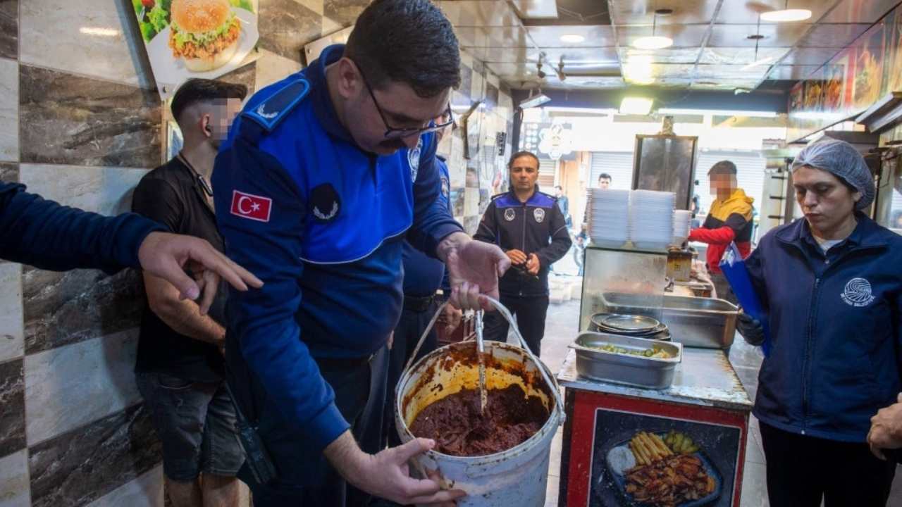 Dönercide Kurtlu Ürünler, İşletme Kapatıldı (2)