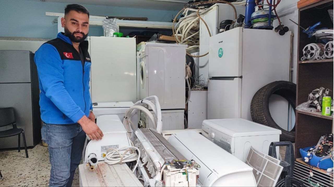 Elektrik Çarptı, 3. Kattan Düştü, Komadan Çıkıp Hayata Tutundu (1)-1