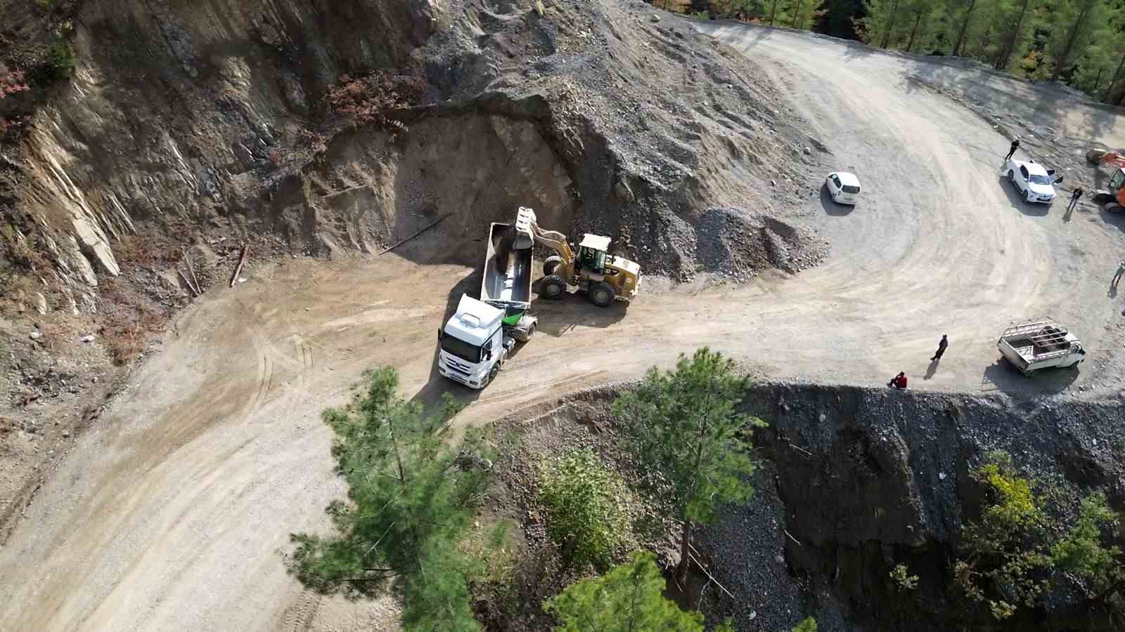 Film Sahnesi Gibi Yol Açma Operasyonu (1)