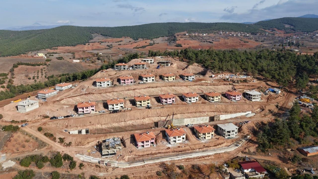 Hasanbeyli’de Deprem Köy Konutlarında Sona Yaklaşılıyor 19 Ev Bir Ay Içinde Teslim Edilecek