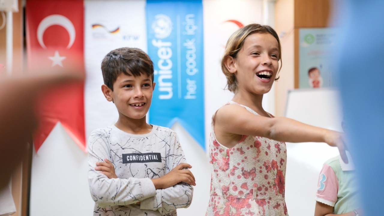 Hasret Gazetesi Çocuk Hakları İçin İstanbul Yolcusu (2)