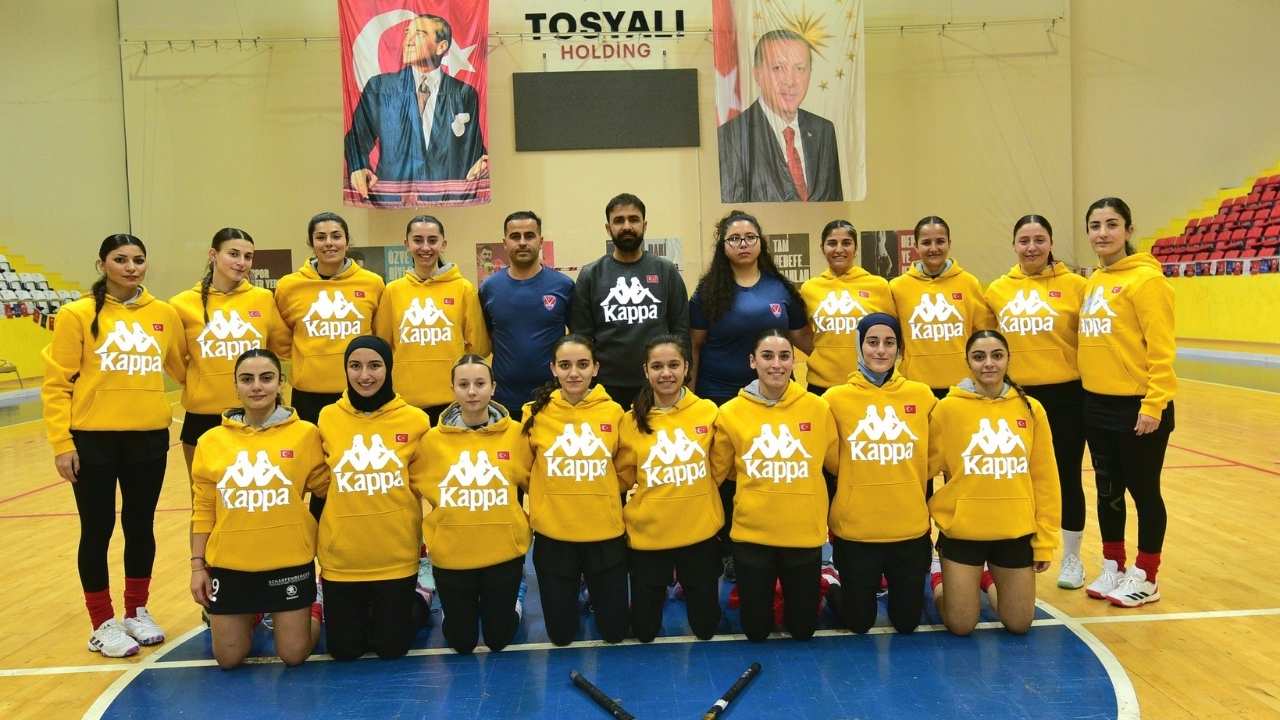 Hokey A Milli Takım Kadınlar Kampı Osmaniye’de Başladı (2)-1