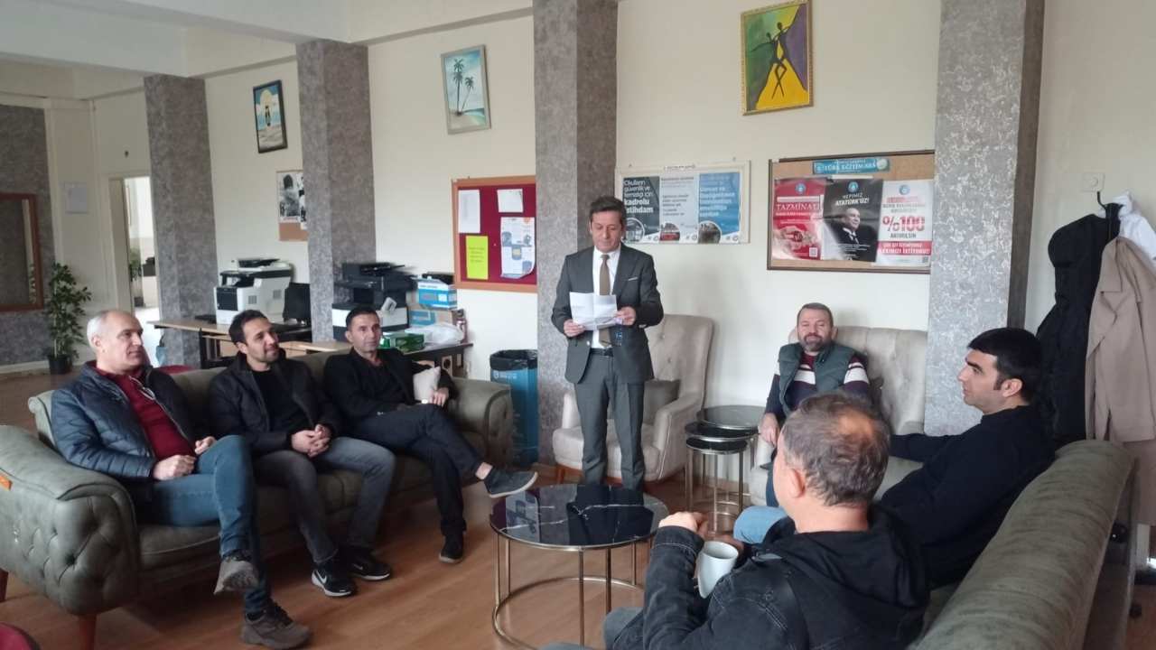 Öğretmene Saldırı Ülke Gündeminde Osmaniye Eğitim İş’ten Yıllardır Biriken Krize Sert Uyarı (2)