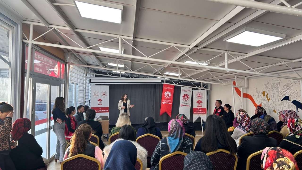 Osmaniye Barosu Ve Shm İşbirliğiyle Kadirli Adem Personeline İnsan Hakları Eğitimi (2)