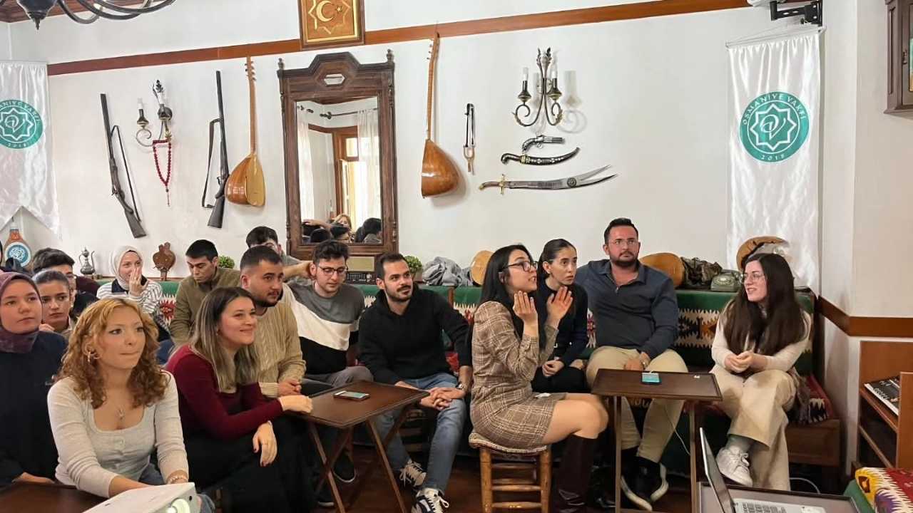 Osmaniye Vakfı'nda, Gençlerin Bilgi Yarışması Heyecanı (3)