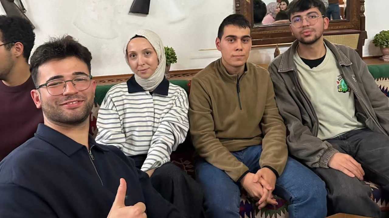 Osmaniye Vakfı'nda, Gençlerin Bilgi Yarışması Heyecanı (6)