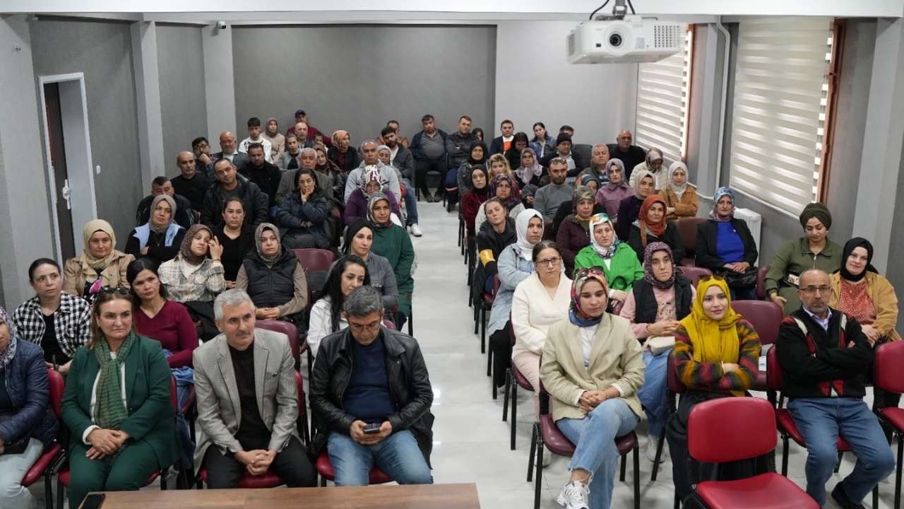 Osmaniye’de “Anne Eli Projesi” Tanıtıldı! Çevre Bilinci İçin Yeni Adım (2)-1