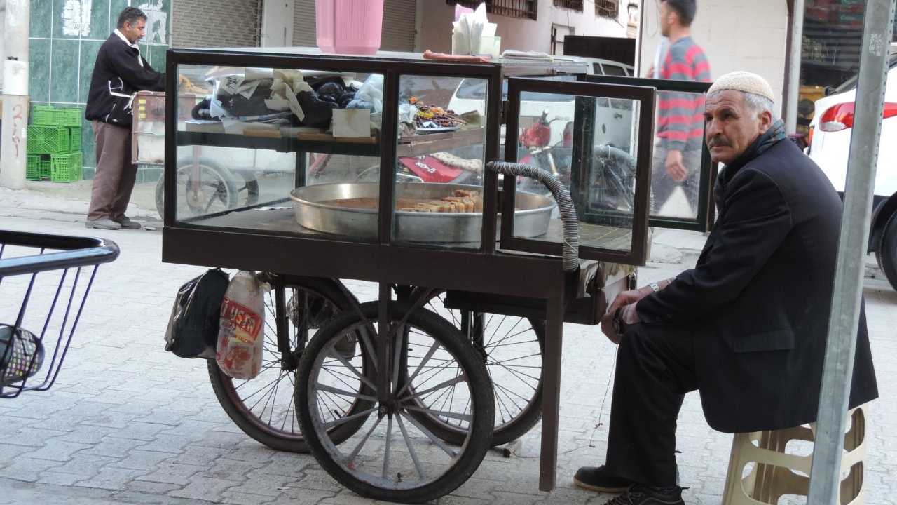 Osmaniye’de Betonlar Yükseliyor, Hatıralar Direniyor (5)