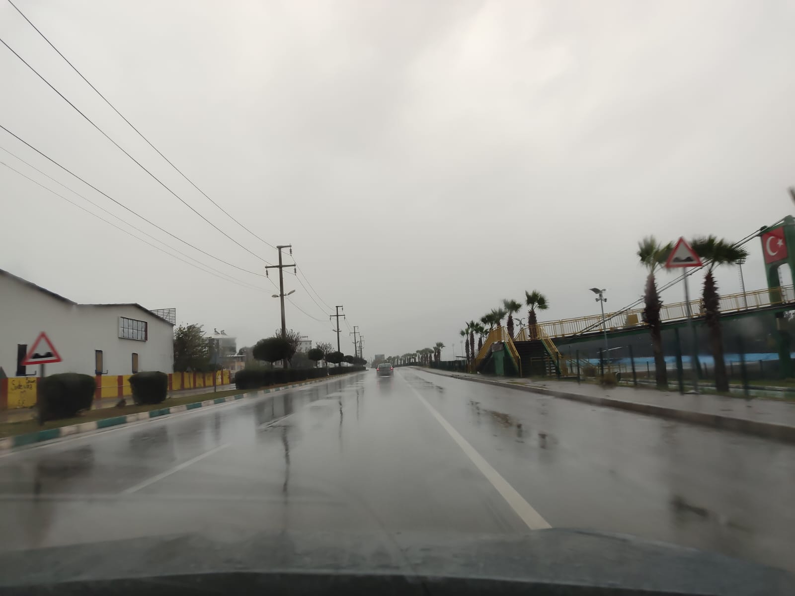 Osmaniye’de Hafta Sonu Sabah Saatlerinde Sağanak Yağış Etkili Oldu