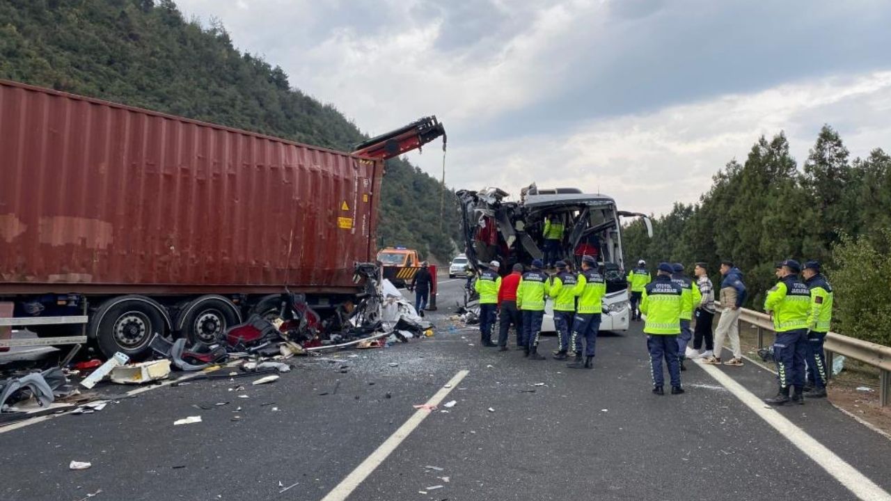 Osmaniyede Yolcu Otobüsük Aza Yaptı (1)