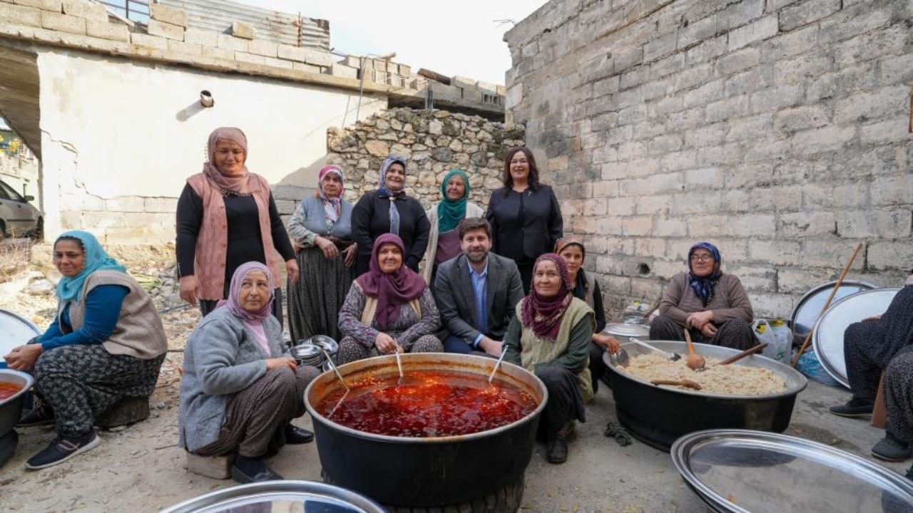 Tarsus Ulaş Mahallesi’nde Şehitler Için Anlamlı Anma Programı