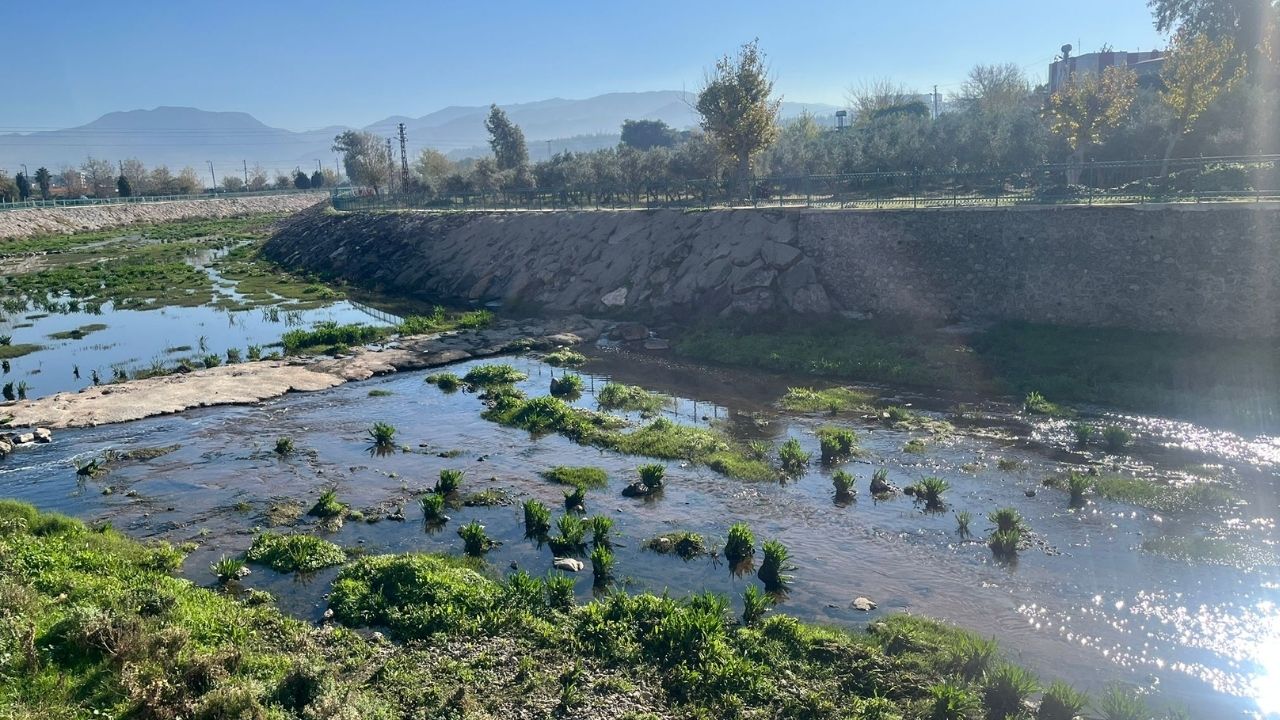 Toprakkale’nin Karaçayı Yenilendi Doğayla Iç Içe Huzur Veren Görüntü (1)