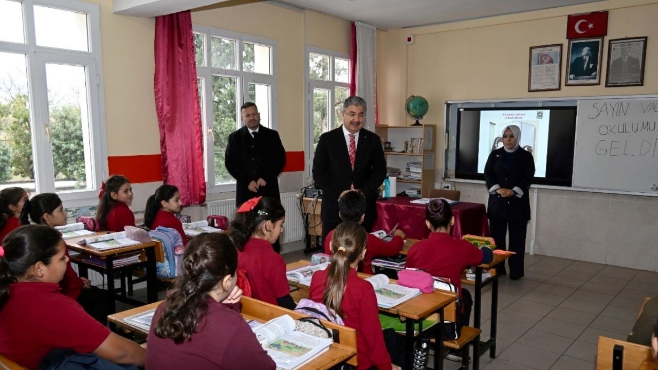 Vali Erdinç Yılmaz’dan Aşağı Çıyanlı Köyü Şehit Ahmet Birkaç Okulu’na Ziyaret