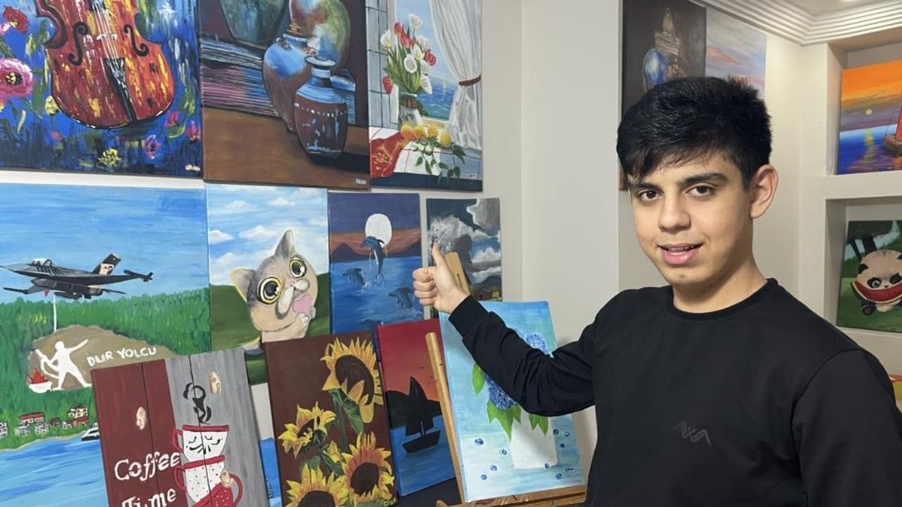 Videolu Haber! Osmaniye’de Otizmli Çocuk Ressam Okan Mert Gönül Başarılarıyla Dikkat Çekiyor (2)
