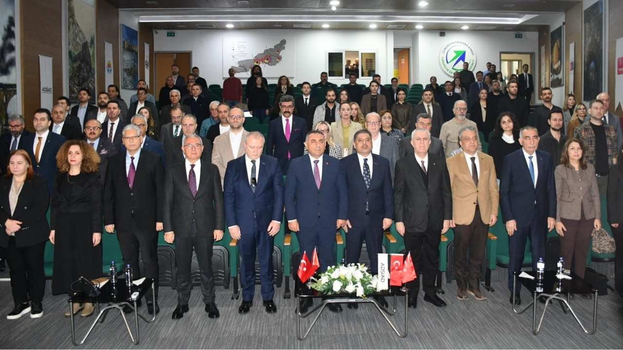 Adana Yeşil Dönüşümle Dünyaya Meydan Okuyor (3)