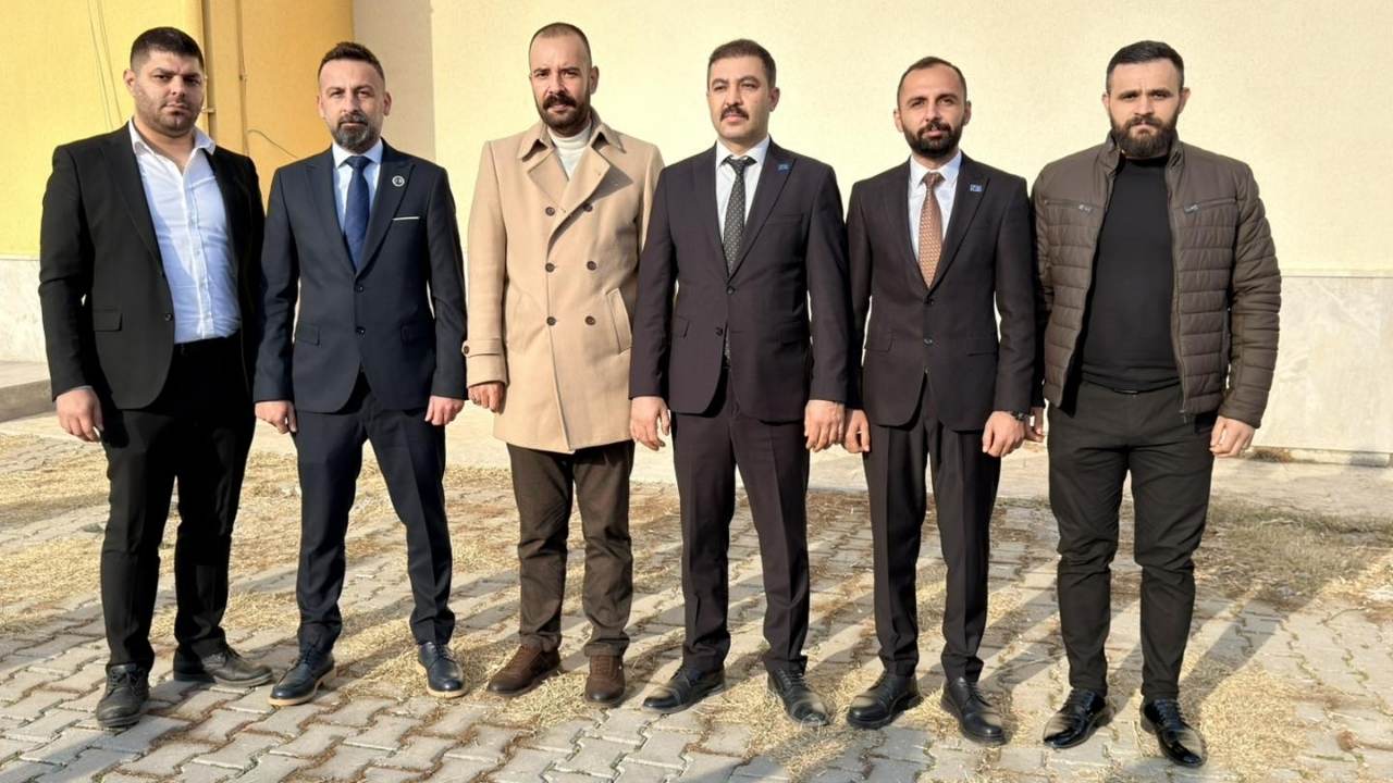 Anahtar Parti Düziçi 1. Olağan Kongresi Yapıldı Özgün Asilli Yeniden Seçildi (1)