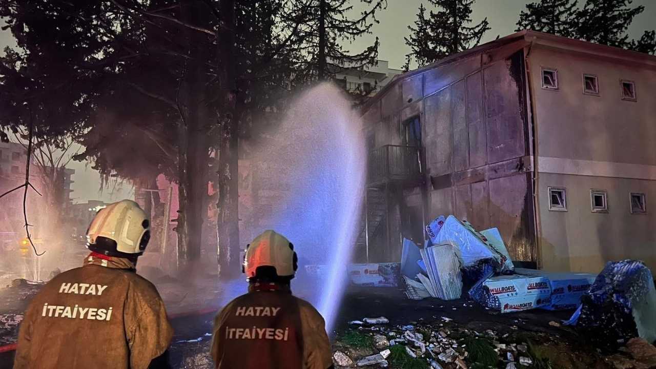 Antakya’da Şantiyede Korkutan Yangın Paniği (2)