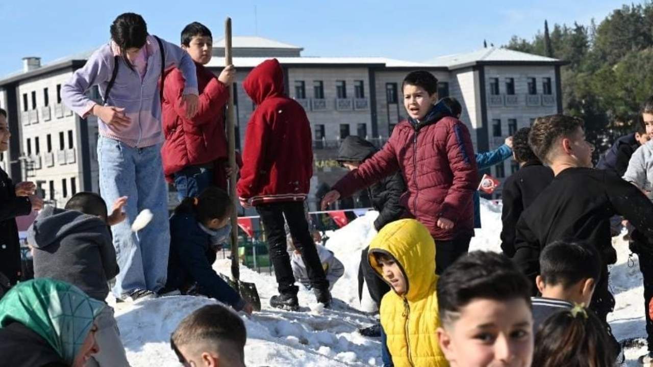 Görenler Gözlerine İnanamadı Kadirli’de Bugün Sadece Mutluluk Vardı! (1)