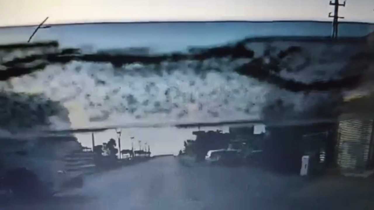 Hatay’da 18 Kişinin Yaralandığı Zincirleme Kaza Kamerada (1)