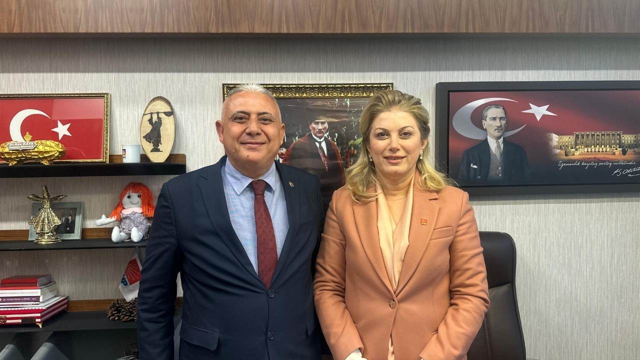 Osmaniye Eğitim İş Başkanı Adem Yücel’den Özgür Özel Ve Asu Kaya’ya Ziyaret (3)