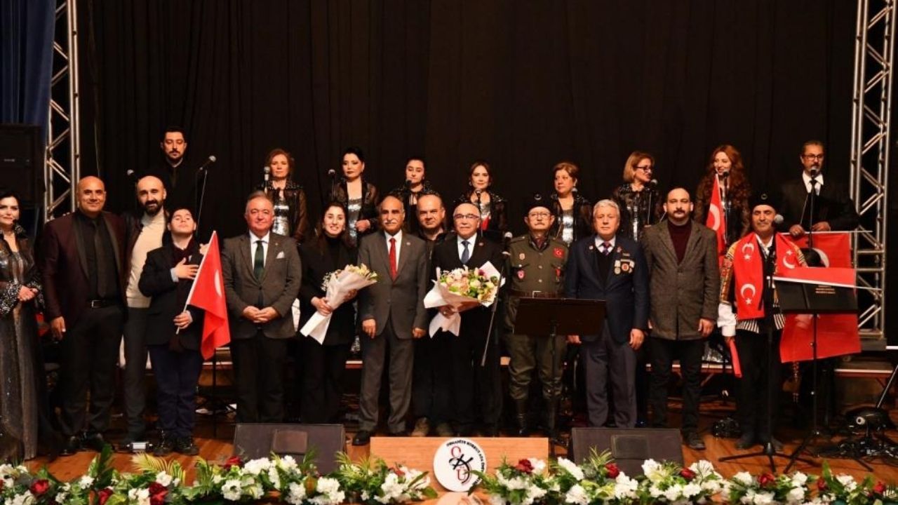 Osmaniye’de 7 Ocak Ruhu Ezgilerle Yaşatıldı ‘Kurtuluş’ Konseri Büyük İlgi Gördü (3)